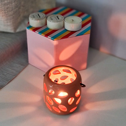 Tealight Holder with 10x Soy tealight candles.