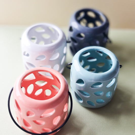 Tealight Holder with 10x Soy tealight candles.