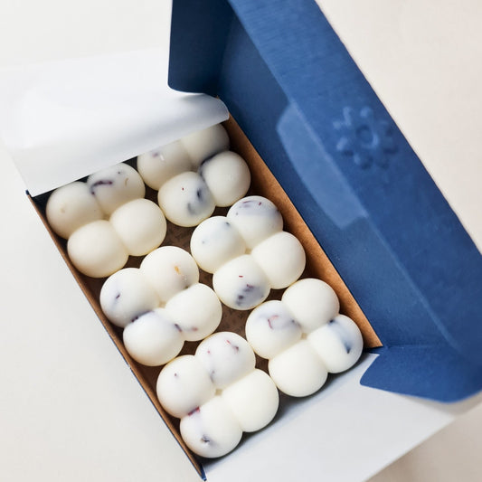 Aloha Hibiscus and Jasmine wax melts scents